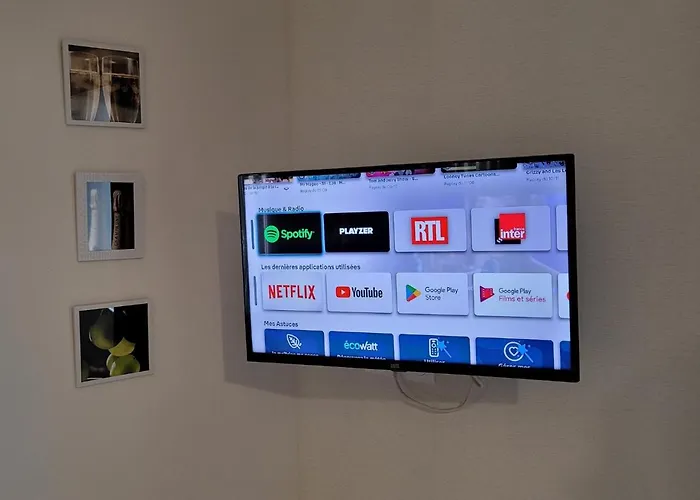 Les 3 Bulles Apartment *